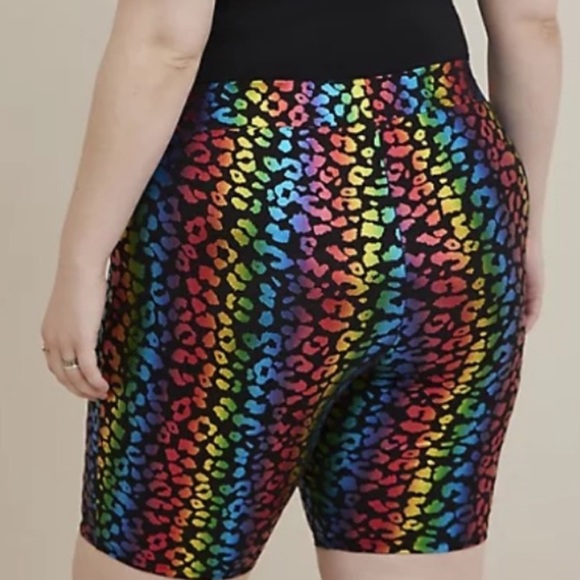 Torrid rainbow leopard bike shorts. Torrid ssize 3X. - Picture 3 of 5